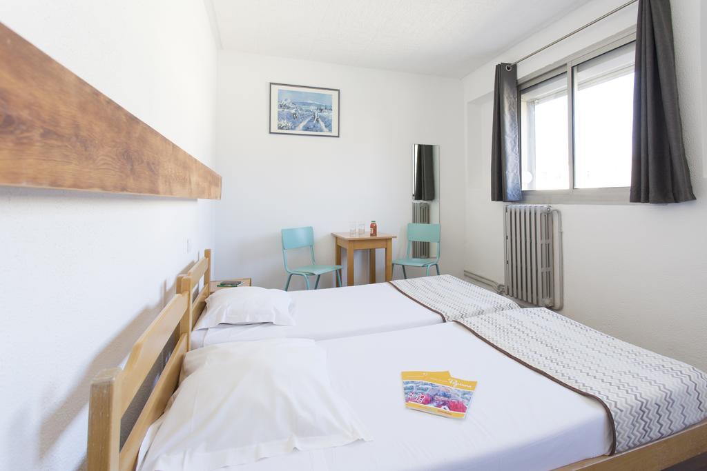 Village Vacances Le Lion De Mer Saint-Raphaël Екстериор снимка