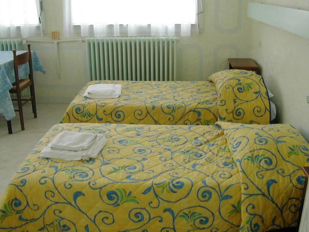 Village Vacances Le Lion De Mer Saint-Raphaël Екстериор снимка